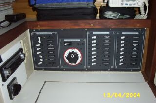 BuildingElectricalPanel18.jpg