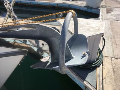Anchor With Shackle Stbd (resized).jpg